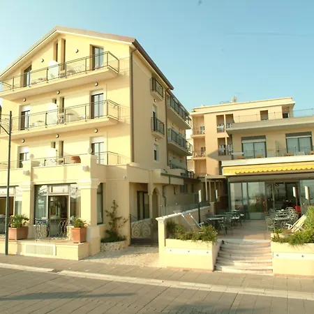 Bridge 3* Bellaria-Igea Marina