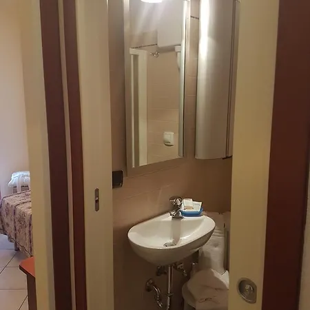 Bridge Hotel 3*